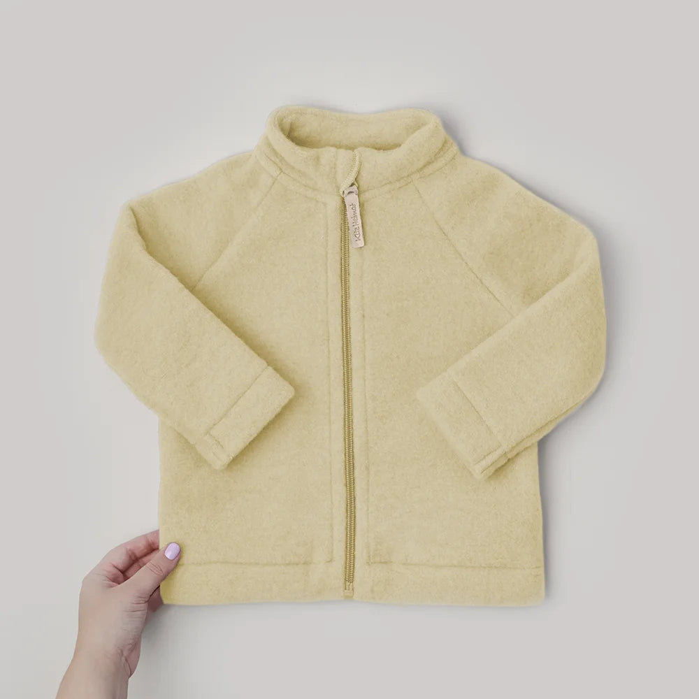 Jacke aus Bio-Wollfleece in Butter Yellow, Vorderansicht 2