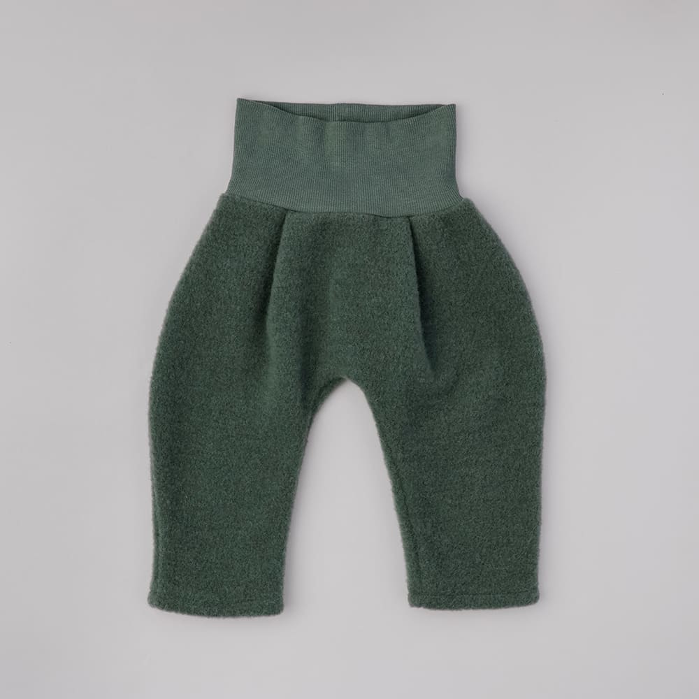 Babyhose aus 100% Bio-Merinofleece in Pine/Frosty Green (Gr. 50/56-74/80)