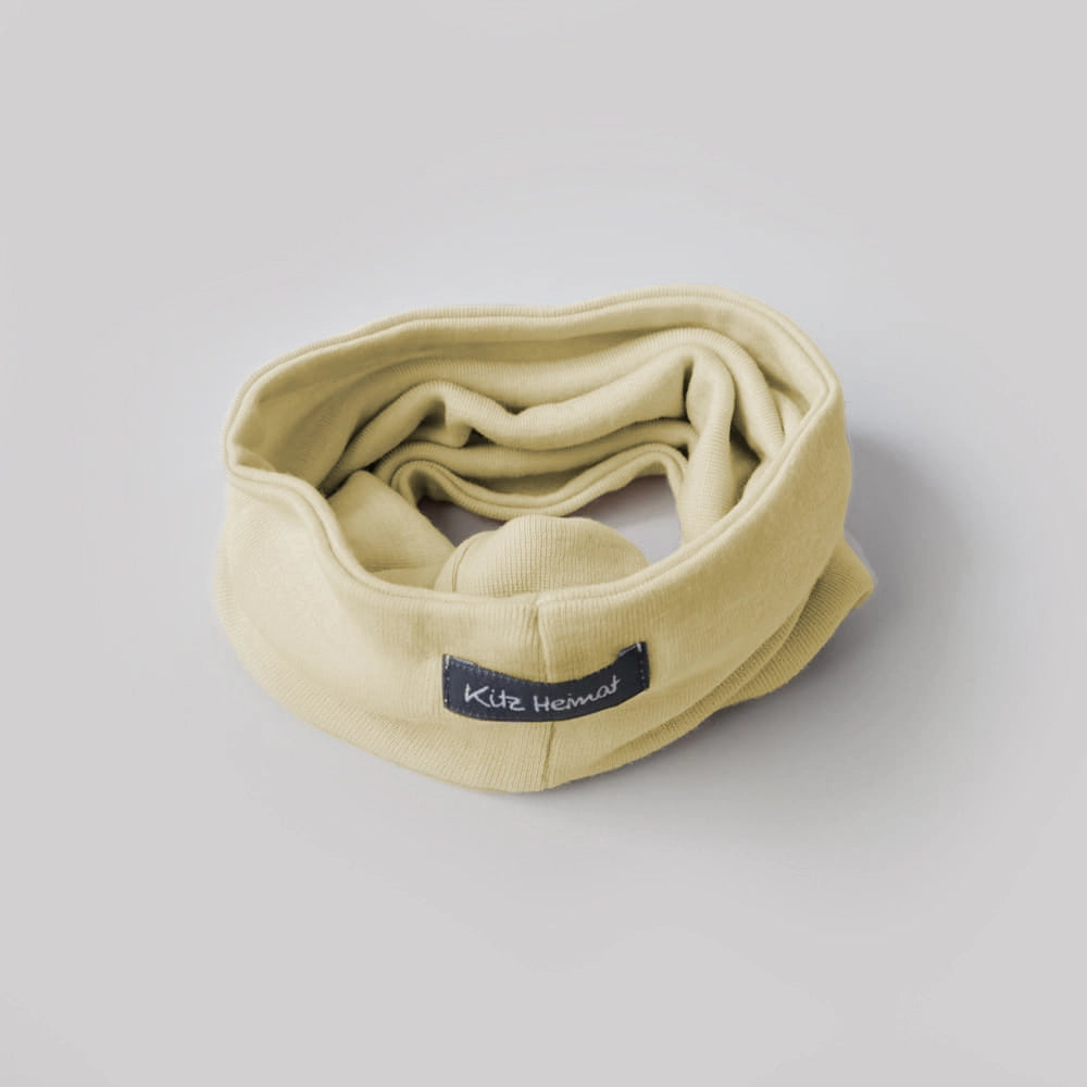 Loop aus Bio-Merino-Schurwolle in Butter Yellow, Vorderansicht
