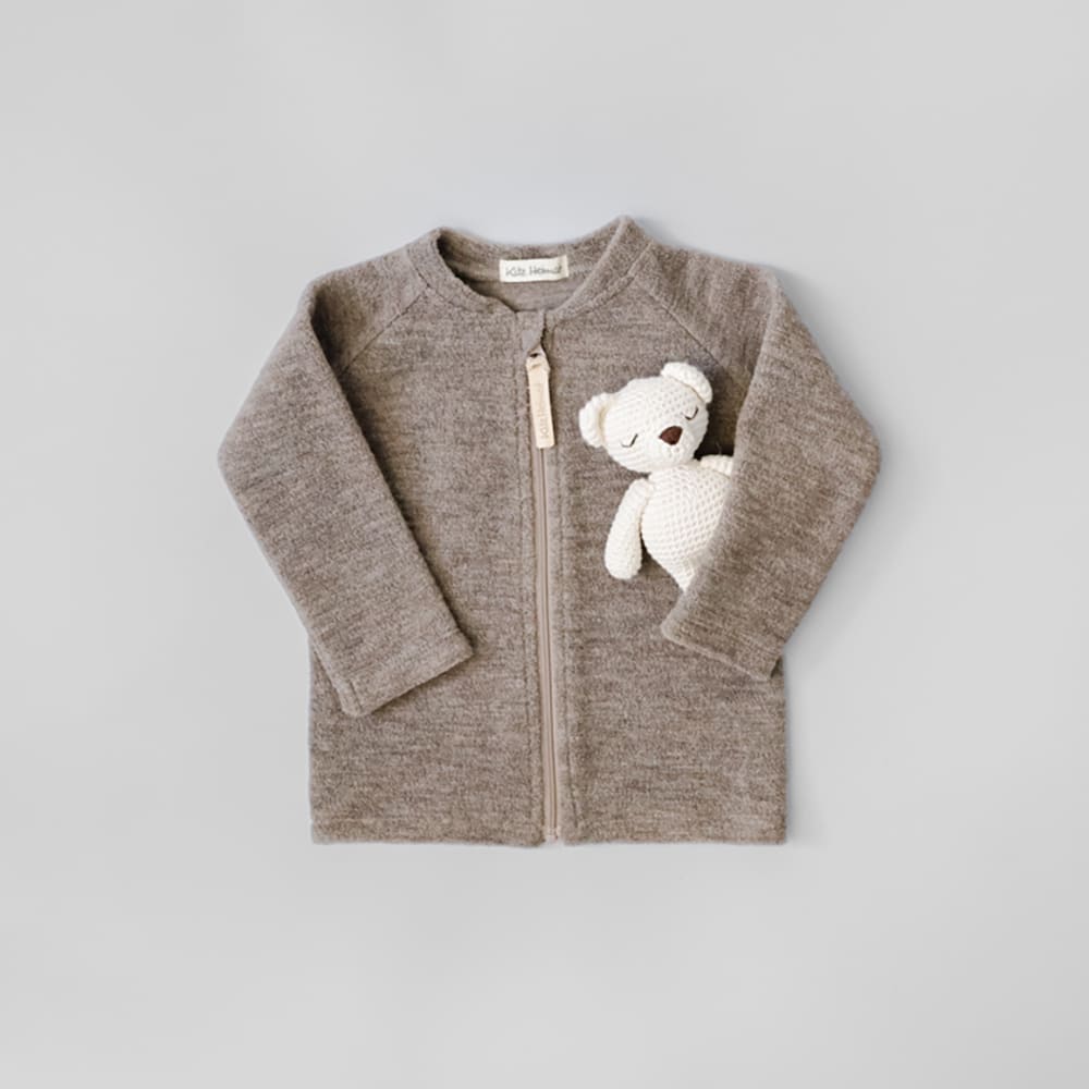 Kuschelige Jacke mit Raglan-Ärmeln aus Merino-Bio-Frottee in Greige (100% Bio-Schurwolle).