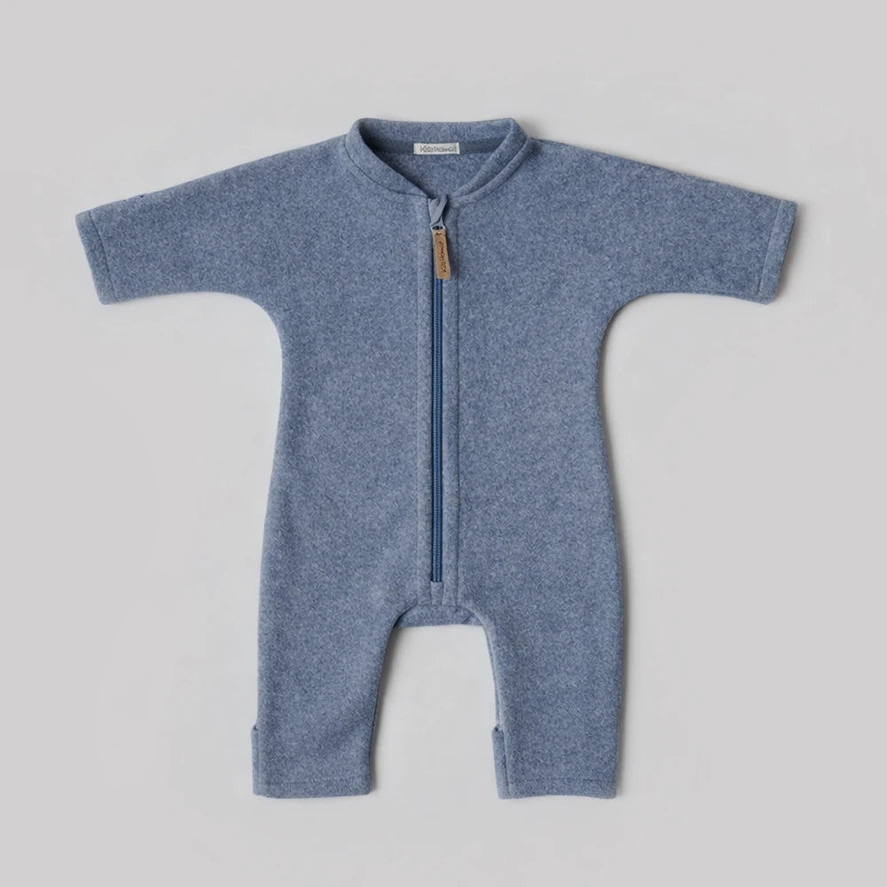 Overall aus Bio-Baumwollfleece in Blue Sky, Vorderansicht