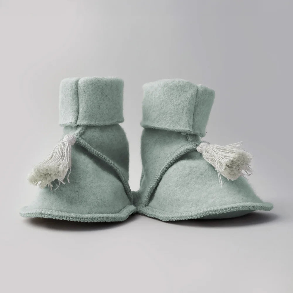 Trageschuhe aus Bio-Baumwollfleece in Soft Mint, Vorderansicht