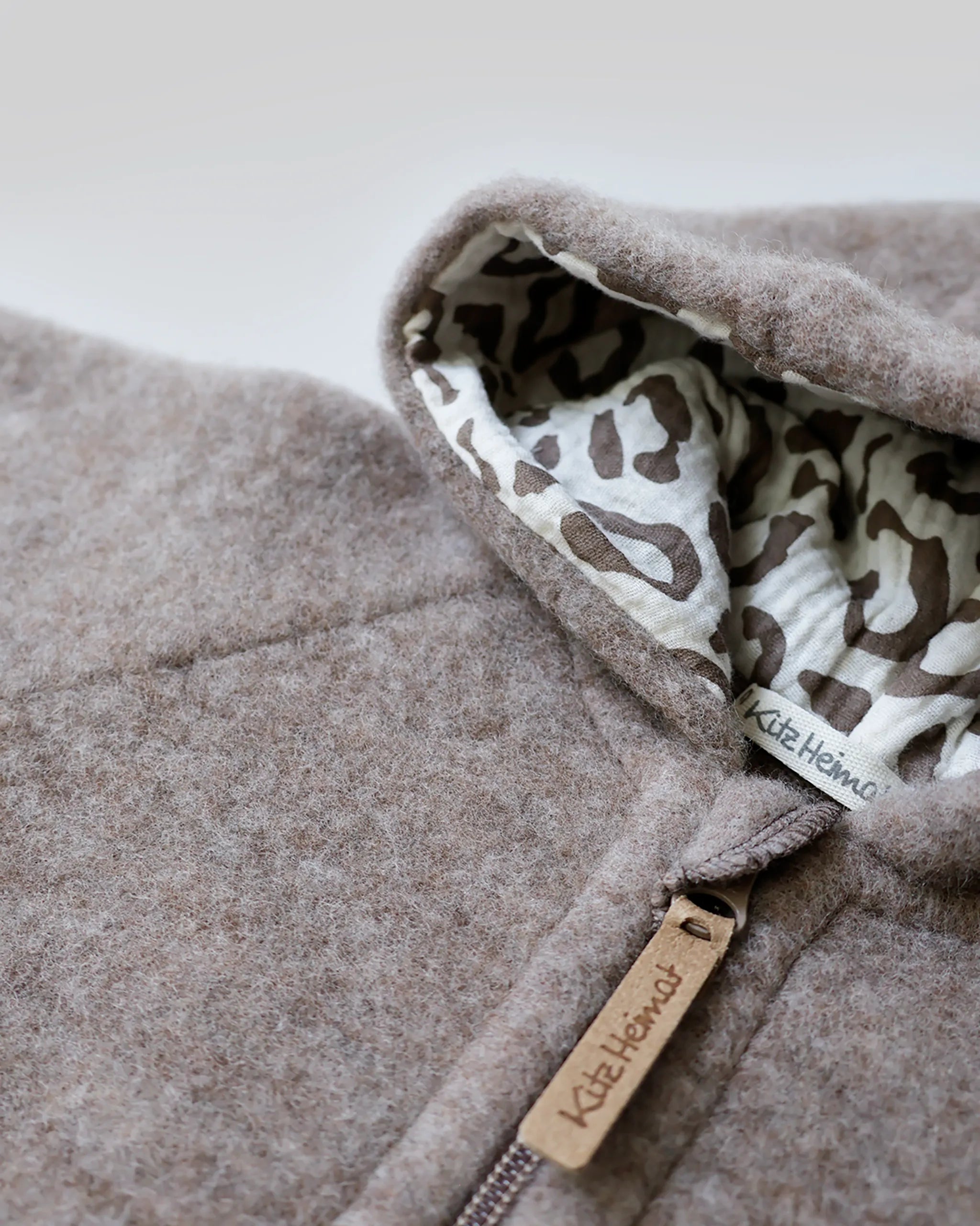 Wollfleece Overall - Greige/Leo
